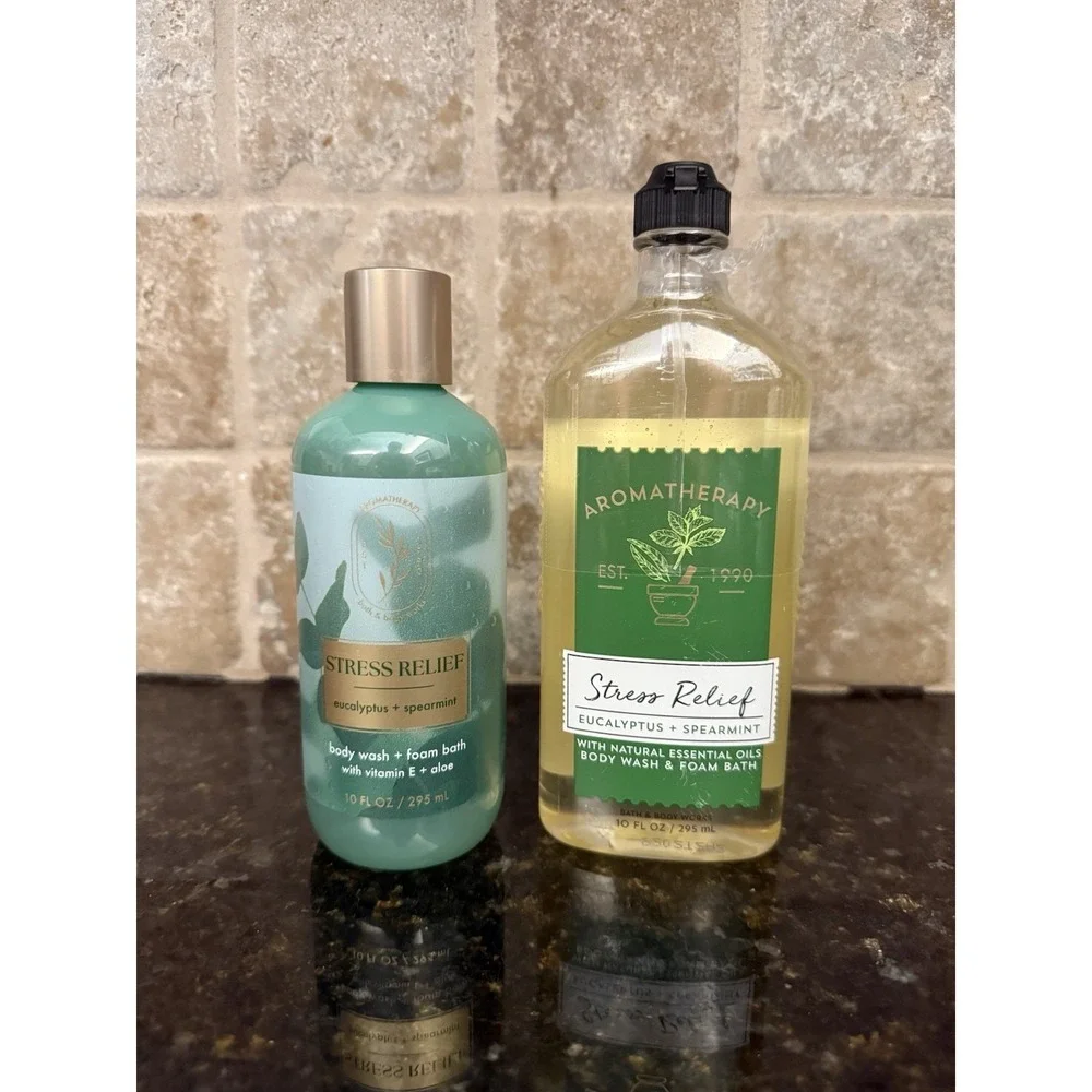 2 Bath and Body Works Aromatherapy Stress Relief Body‎ Wash and Foam Bath